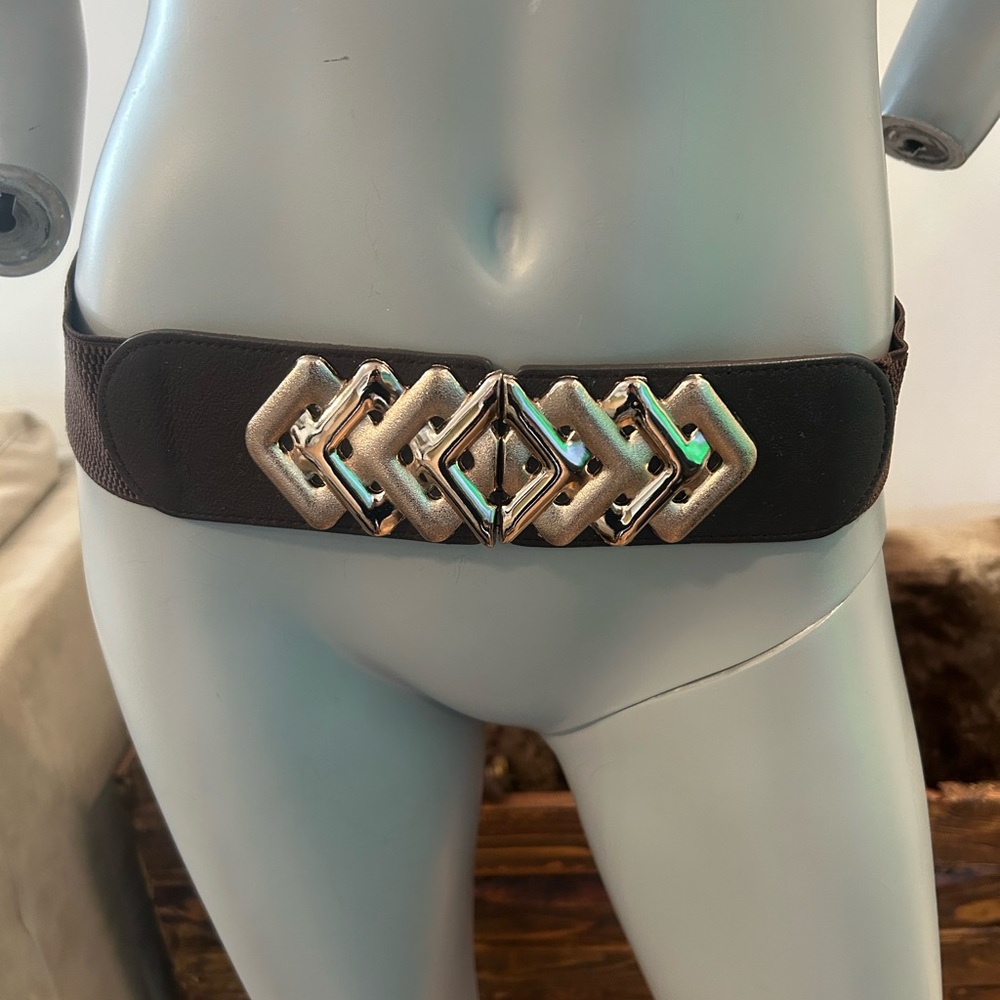 Elegant Brown and Gold elastic Belt for Effortless Style❤️